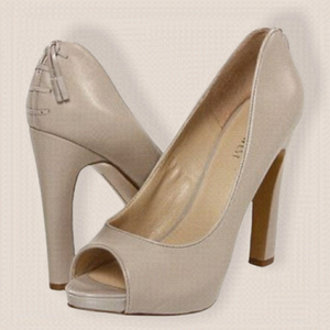NINE West Nude Peep Toe Pump Heels